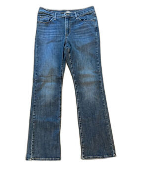 Levi’s classic bootcut Dark Blue  Jeans Sz 8